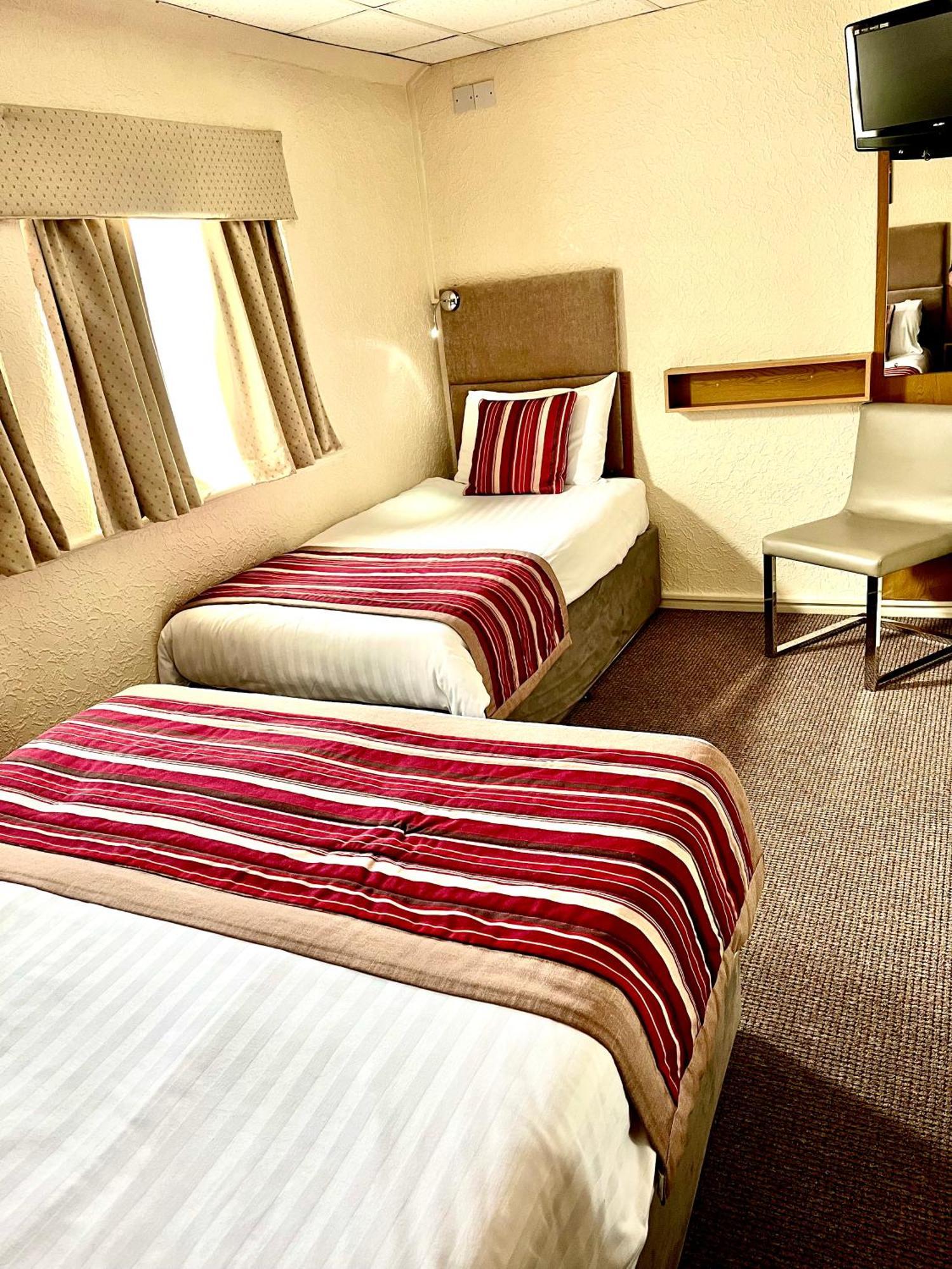 Отель Clifton Court 2*